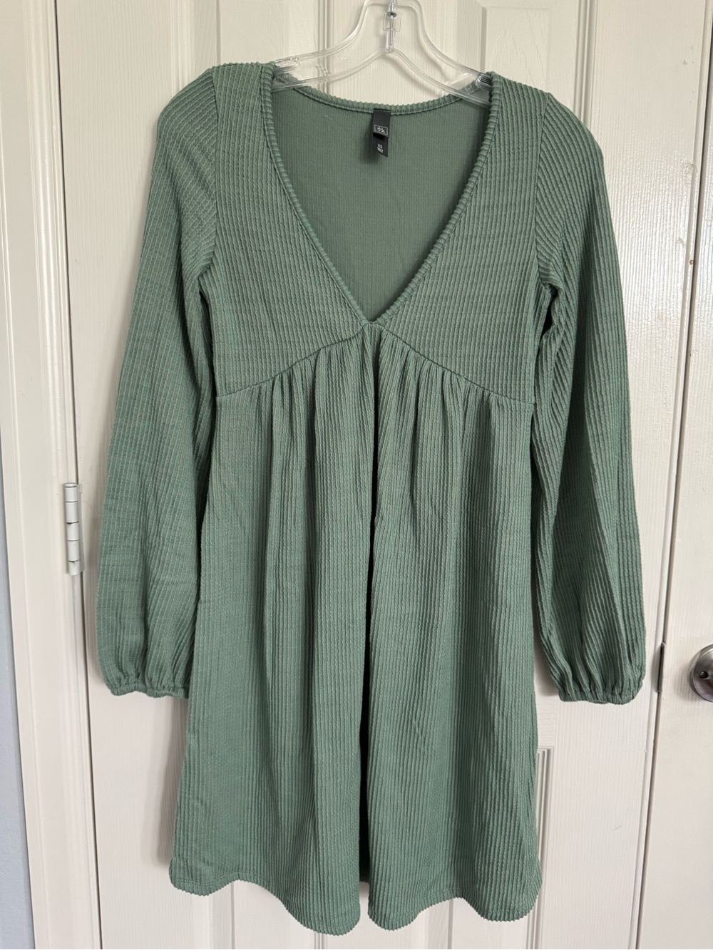 Francesca's Collections Sage Green Long Sleeve V-Neck Ribbed Dress
